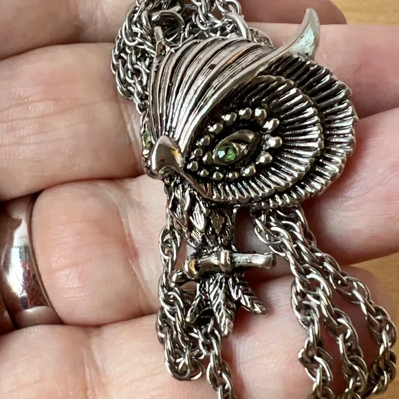 VINTAGE DAVID GRAU SPAIN GREEN CRYSTAL OWL NECKLACE PENDANT ROPE CHAIN HALLMARKD
